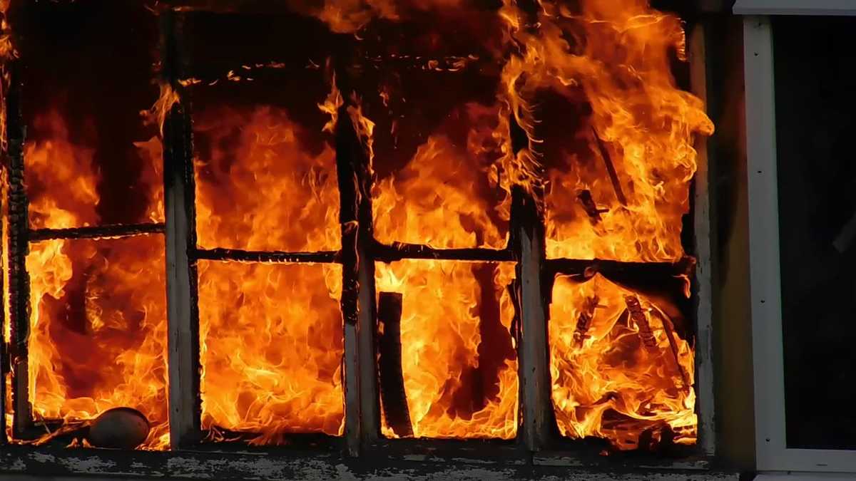 В Якутске в пожаре погибли четверо мужчин