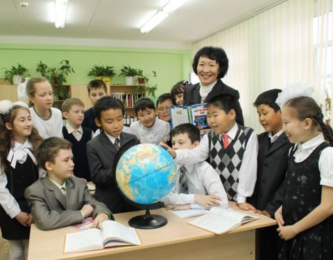 Айсен Николаев определил стратегические направления развития образования в Якутии