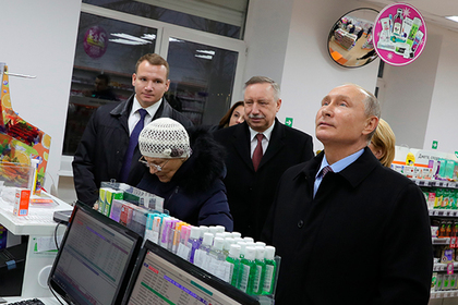 Путин внезапно появился в аптеке