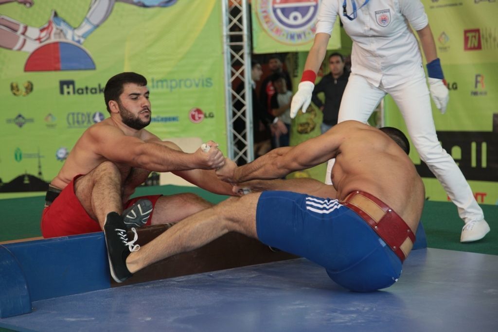 2015 мужики Ереван