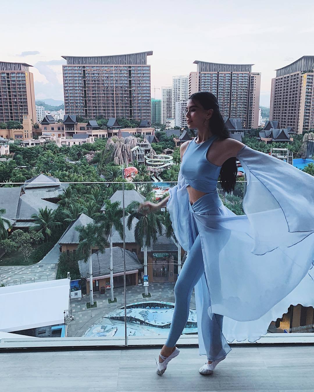 Наталья Строева прошла во второй тур шоу талантов "Мисс мира" с танцем, посвященным якутской реке Лена