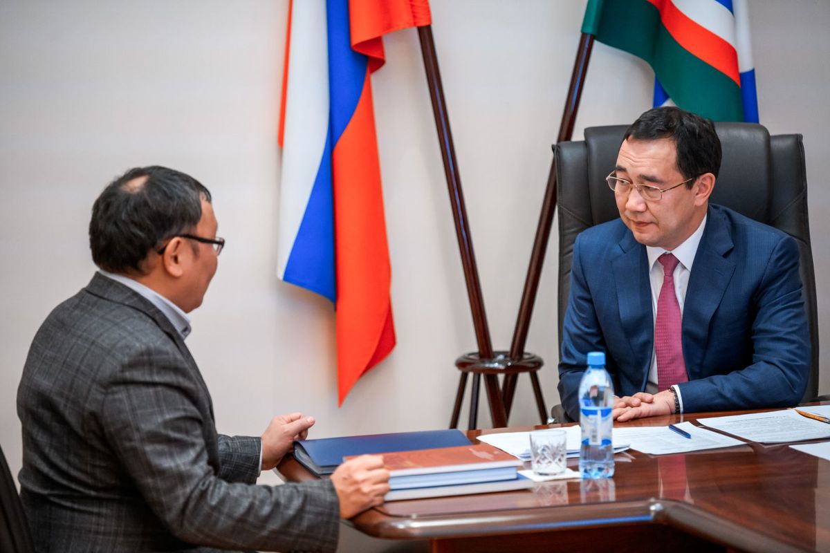 Айсен Николаев провел приём граждан в приёмной Президента РФ