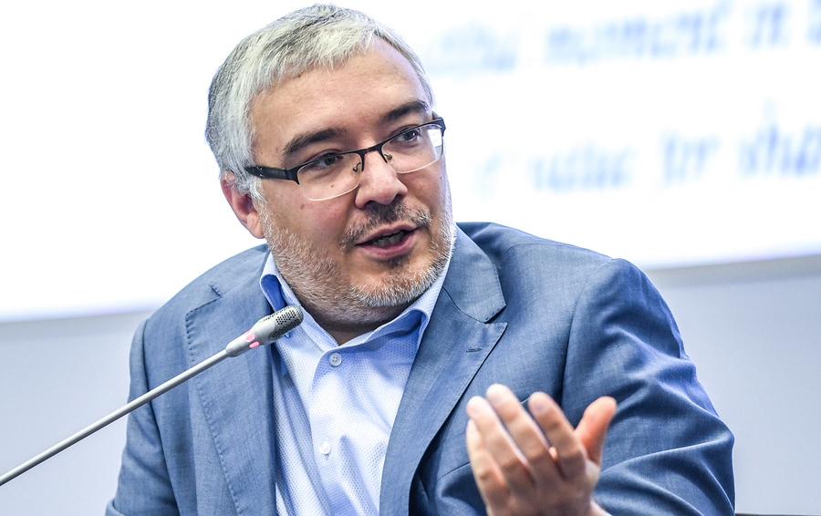 Спецпредставитель президента Дмитрий Песков о якутском такси