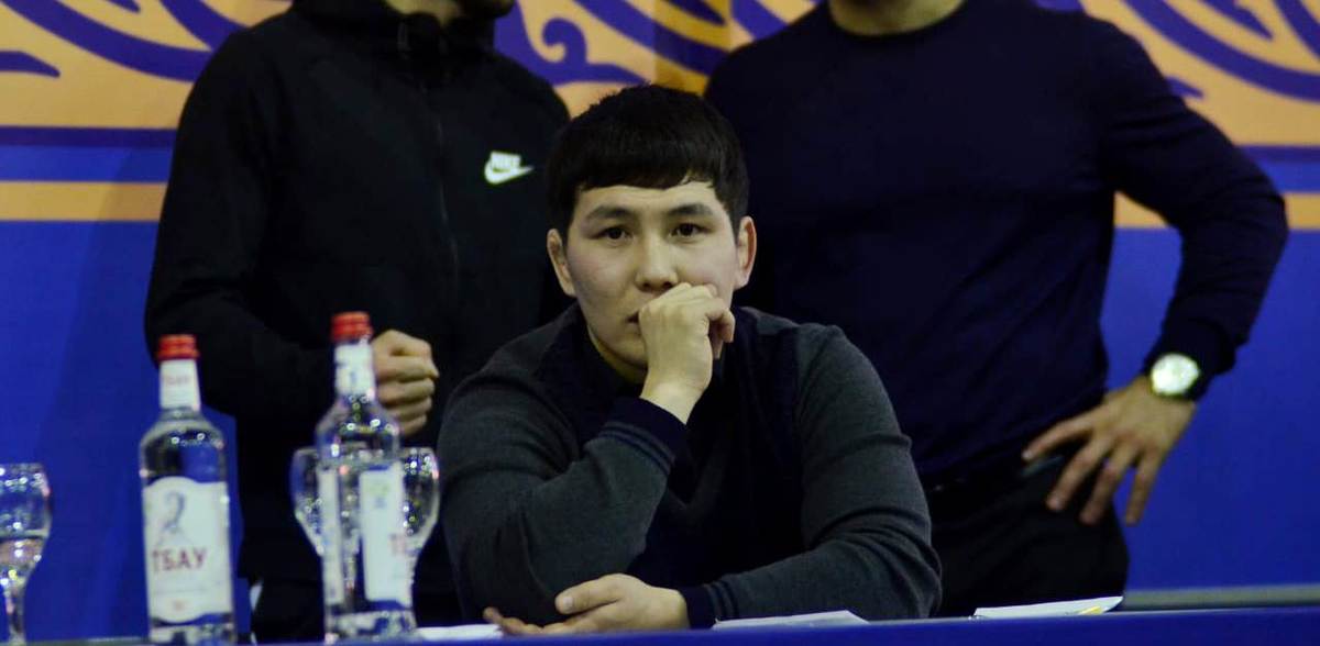 Фотофакт: Грустный Виктор Лебедев на турнире "Аланы"