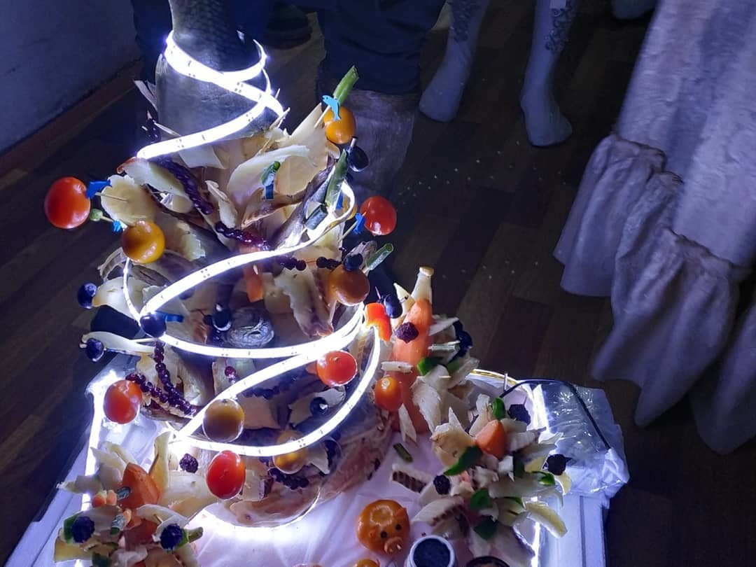 На празднике были представлены вот такие шедевры. Блюдо от Сайсарской команды