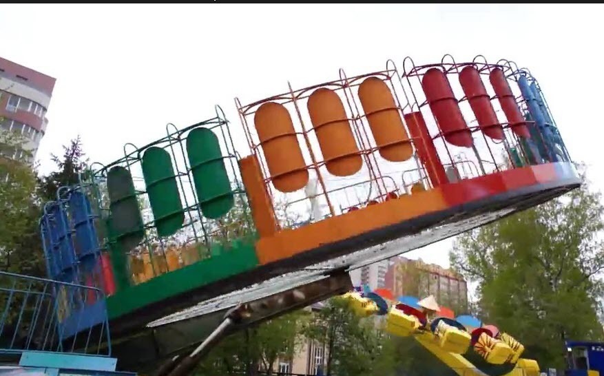 В Якутске попытались украсть аттракцион "Сюрприз"