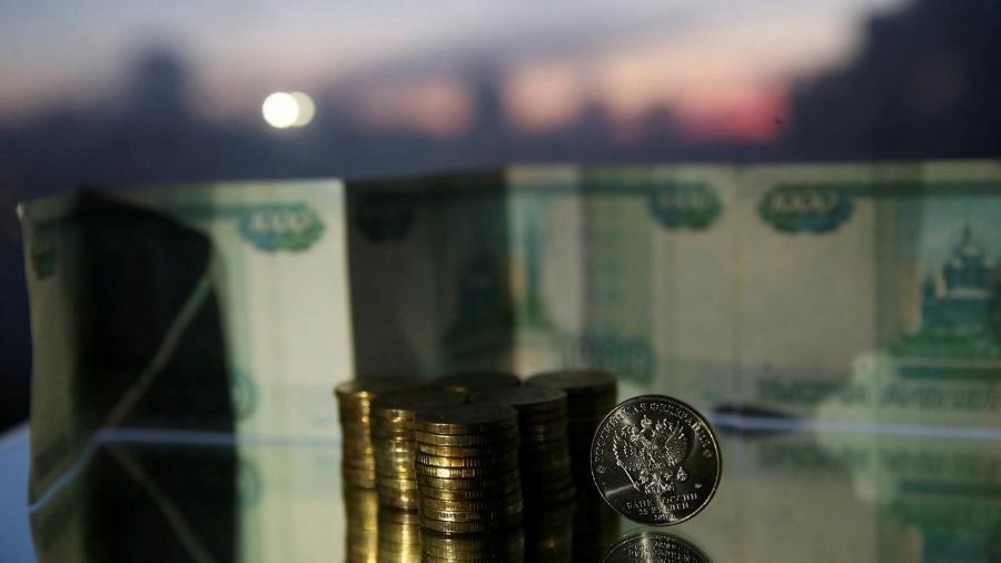 В России задумались о налоге на выезд из страны