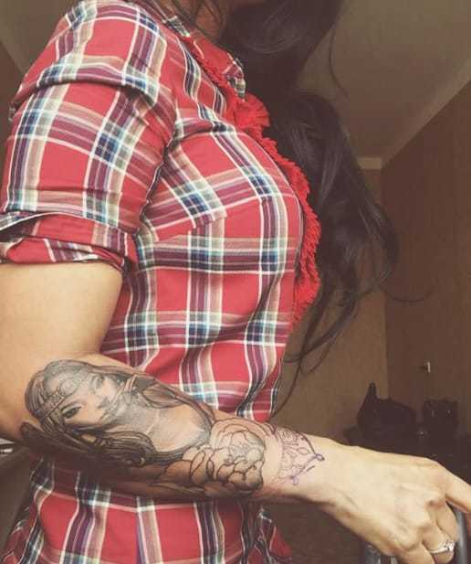 Яндыш подписала это фото 