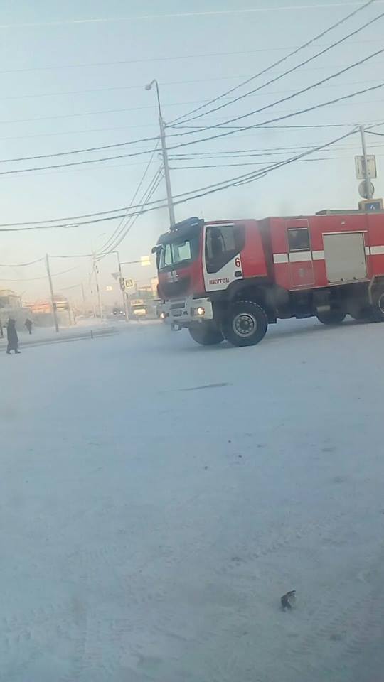 Волна массовых эвакуаций из-за писем о минировании докатилась до Якутска