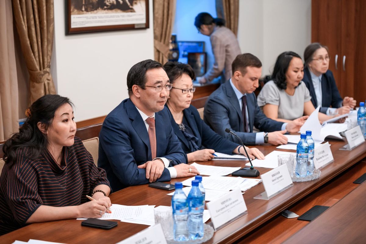 Айсен Николаев возглавил наблюдательный совет СВФУ