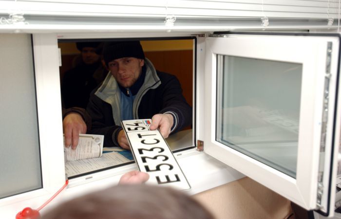 В ГИБДД решили обязать автовладельцев получать госномера по прописке