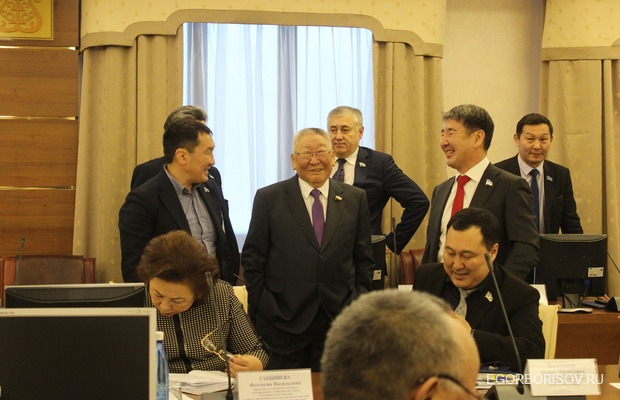 Сенатор Егор Борисов внедрил новый формат взаимодействия с народными депутатами Якутии