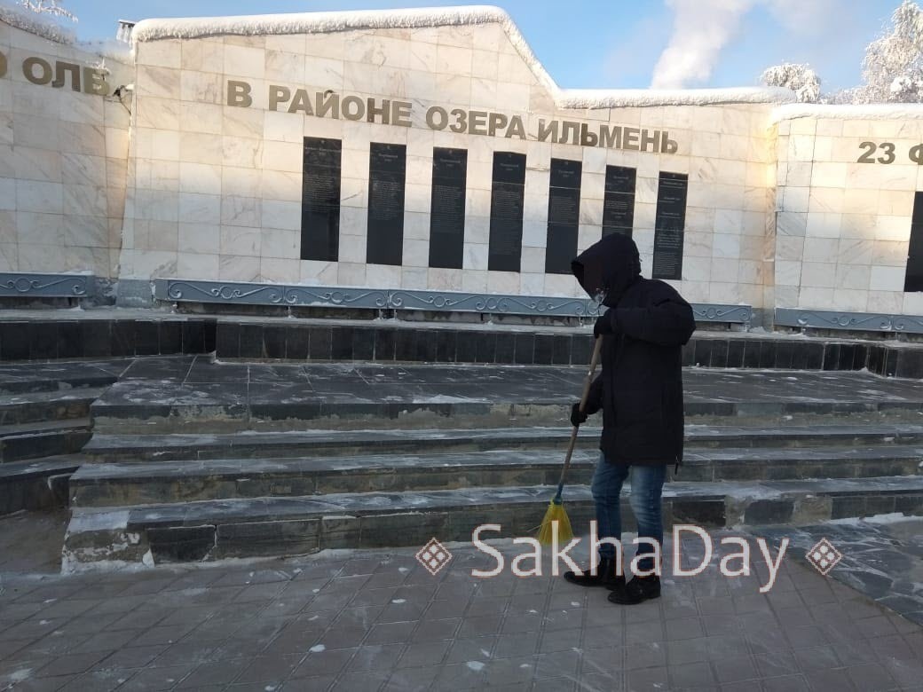 Якутянин, покрасивший памятник Дежнева, раскаивается и приносит извинения