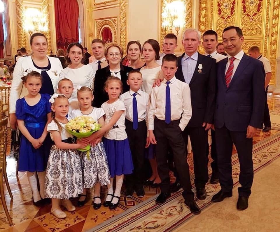 Глава Якутии о мерах по поддержке рождаемости в республике