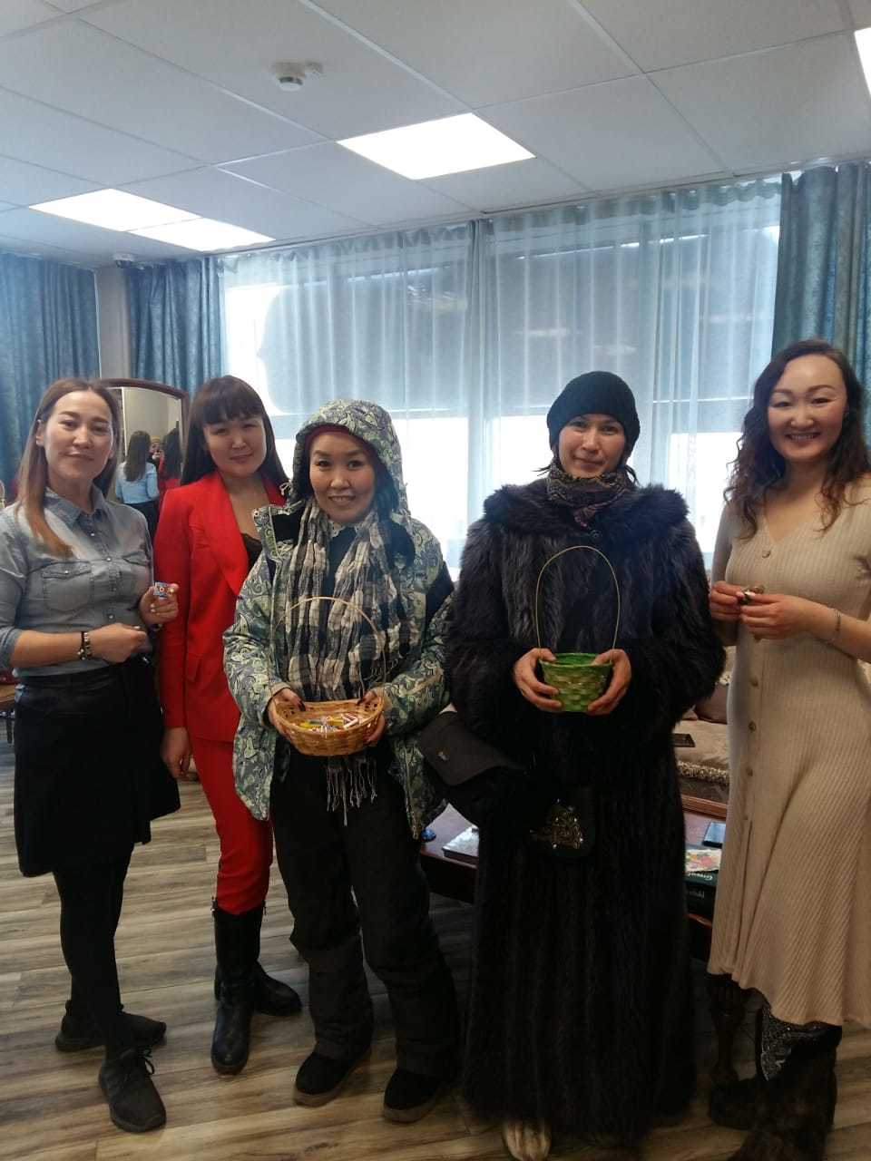 Фотофакт: Женсоветы Якутска "Подарили Любовь"