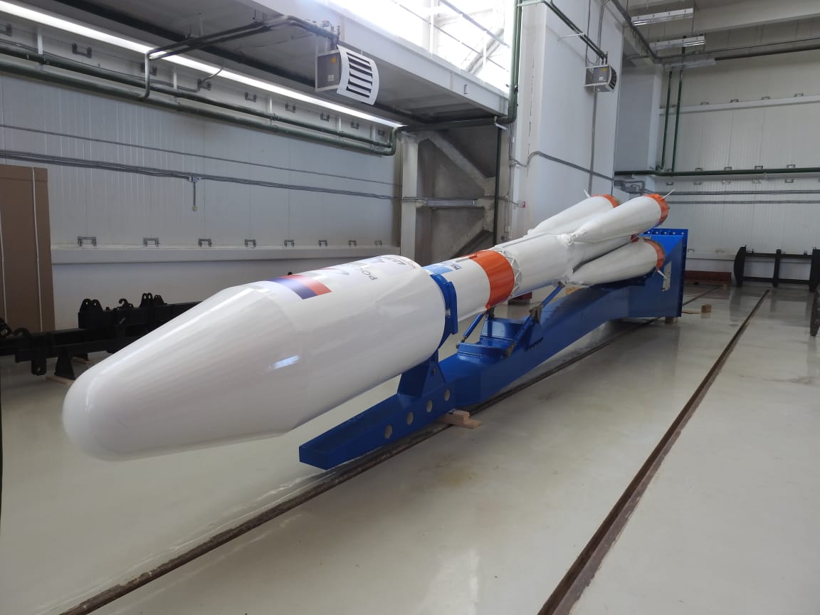 Роскосмос подарил Вилюйску ракету