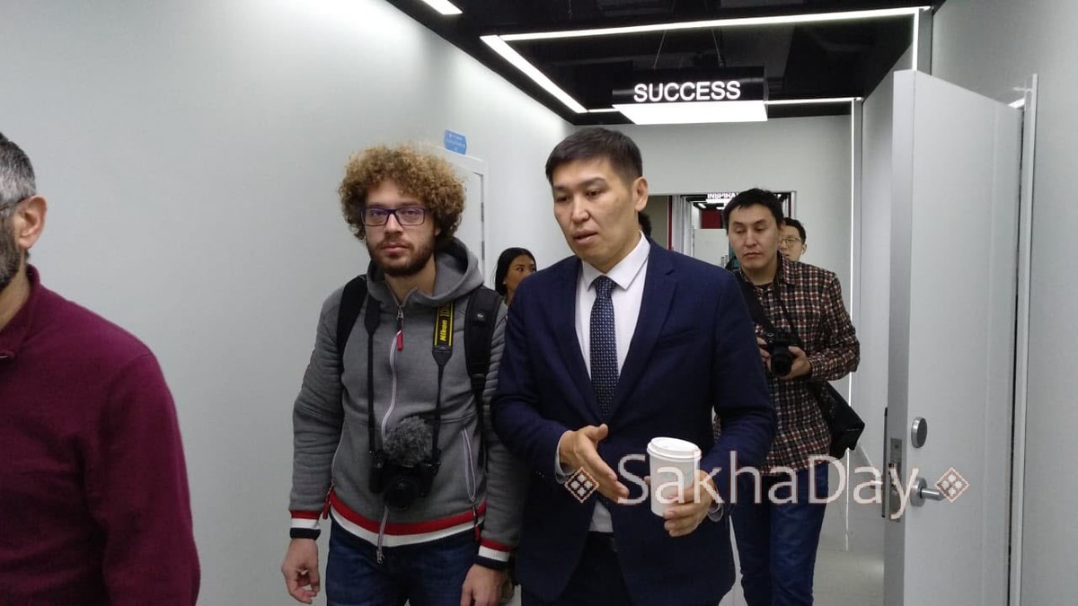 Фотофакт: Блогер Илья Варламов* в IT-парке Якутска