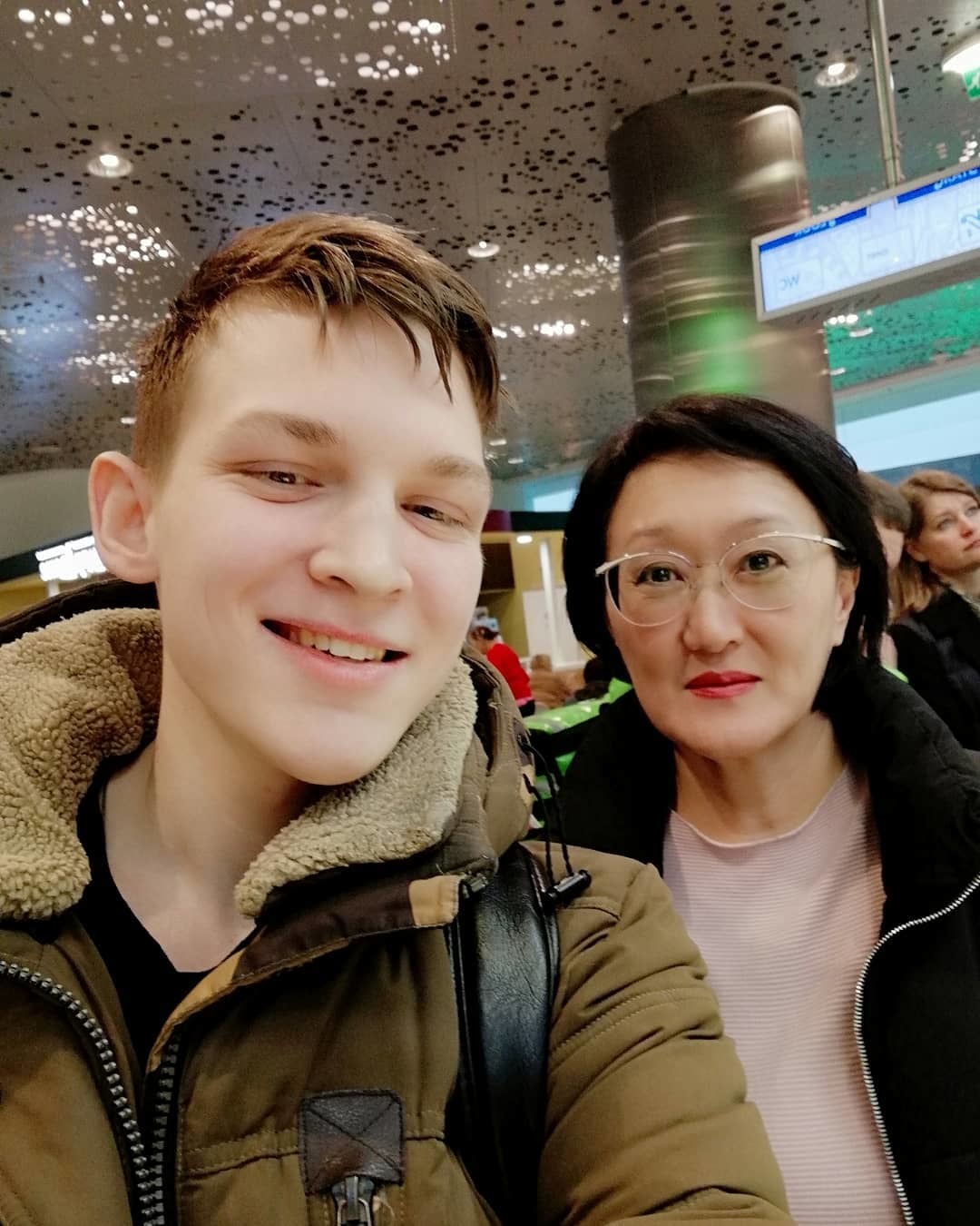 Фотофакт: "Мэр здорового человека", - актер Верещагин поделился совместным фото с Сарданой Авксентьевой