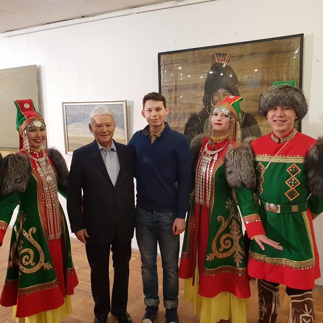 Фотофакт: Михаил Николаев на показе фильма "Интересная жизнь"