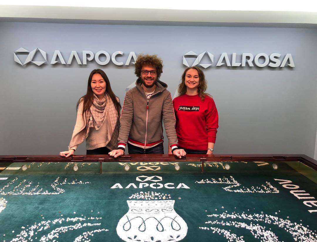 Фотофакт: Блогер Илья Варламов* прилетел в Якутию