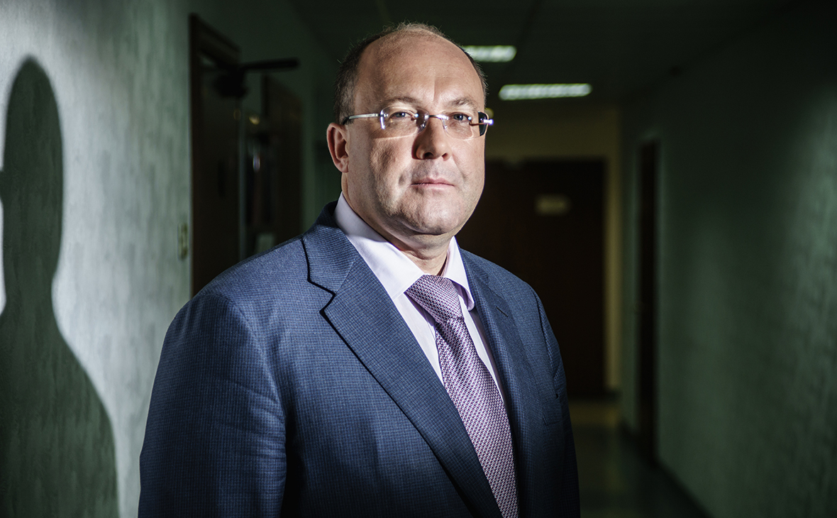 Медведев уволил главу Ростуризма Олега Сафонова