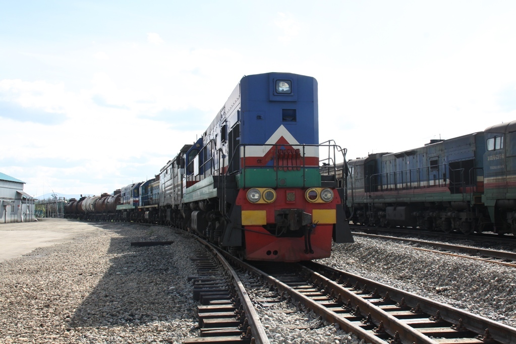 Показатели локомотивной службы ЖДЯ растут