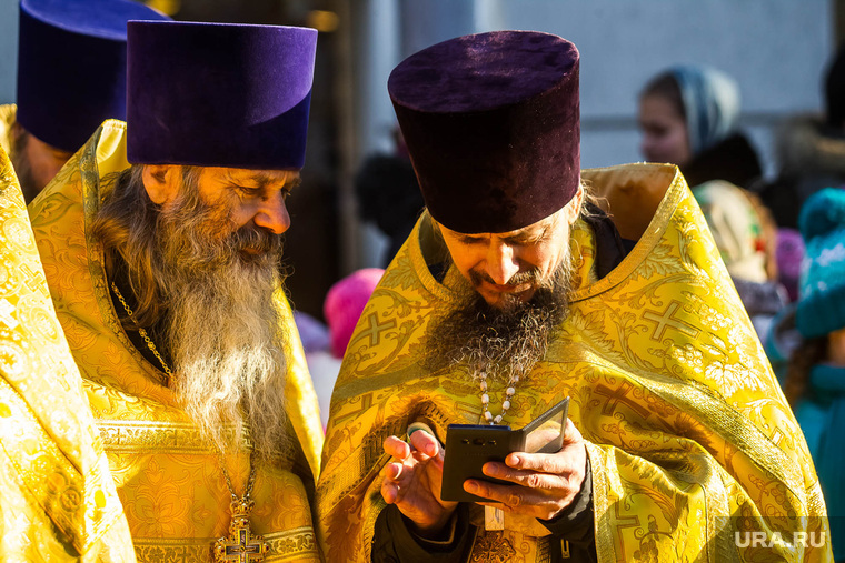 Российские священники не одобрили СМС с извинениями в Прощеное воскресенье