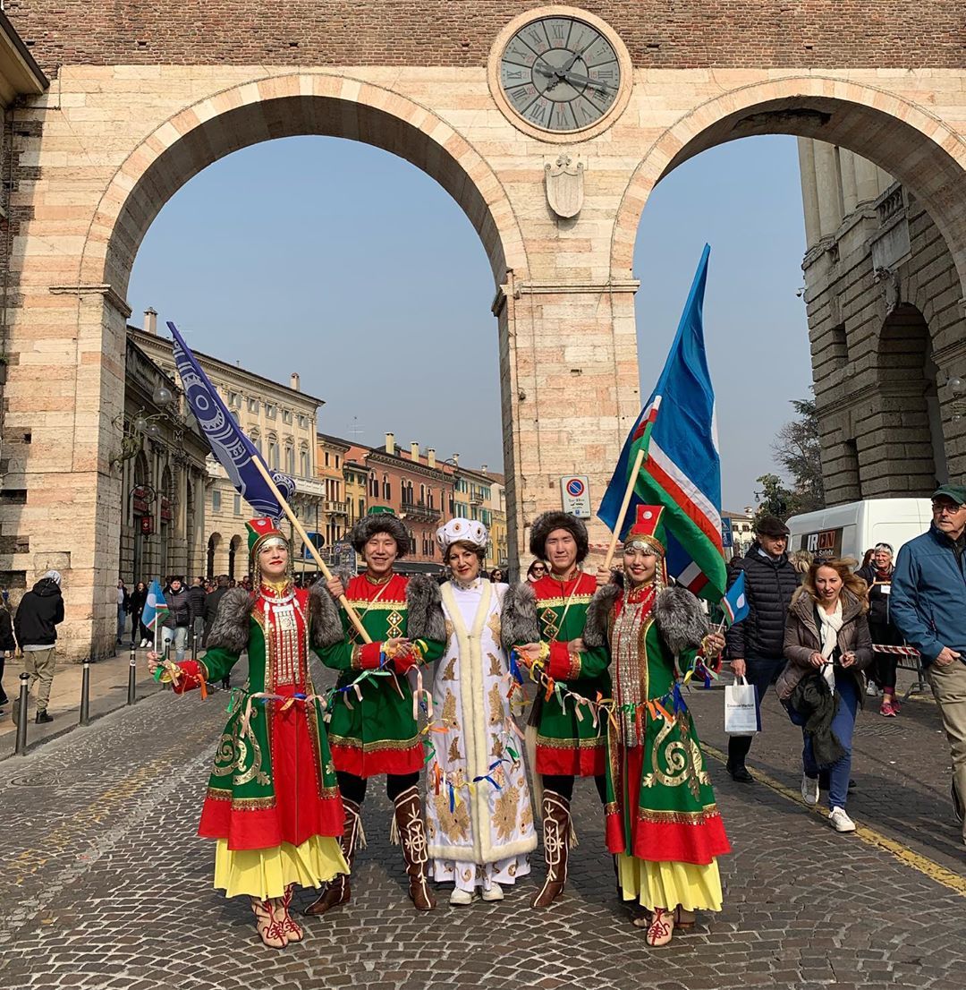 Фотофакт: Якутяне приняли участие в большом карнавале в Вероне