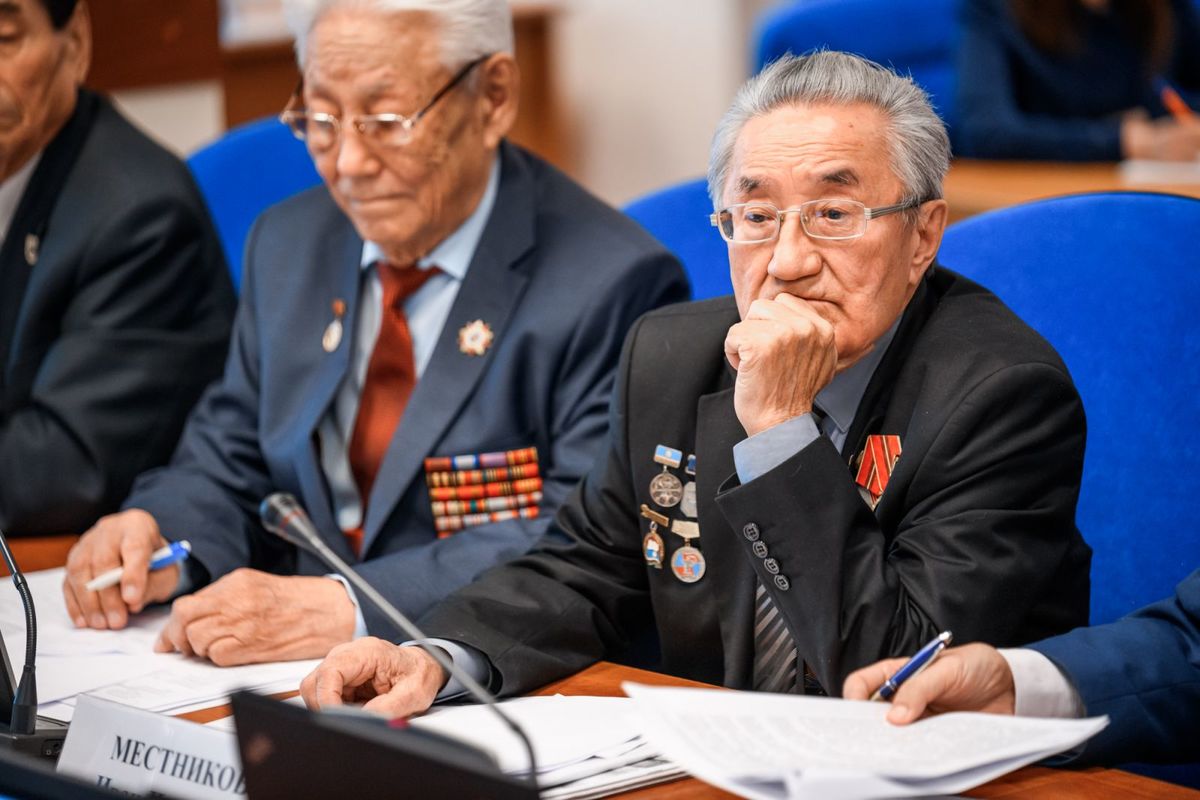 Глава Якутии взял на личный контроль подготовку к 75-й годовщине Великой Победы