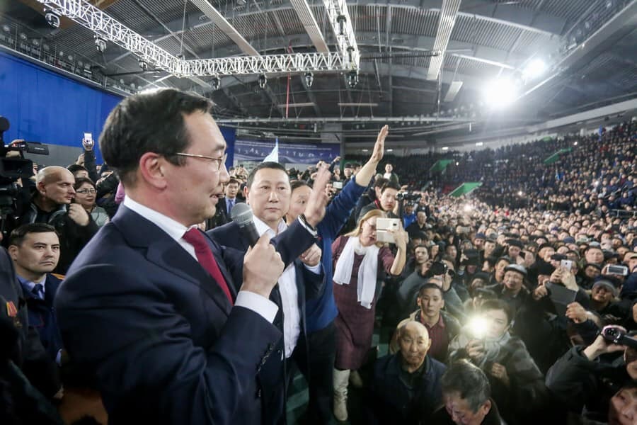 "Гость, оскорбляющий хозяина в его доме - уже не гость, а враг", - Айсен Николаев