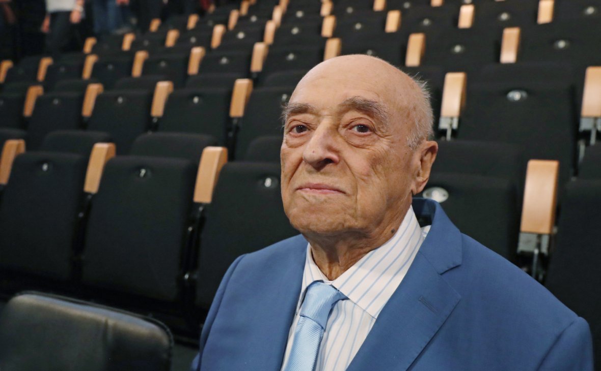 Умер Владимир Этуш