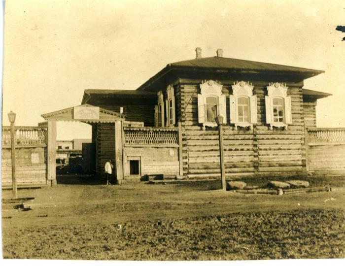 История одной фотографии. Вдоль по Охотской до «Деттруда»