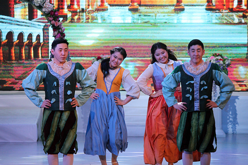 Фестиваль близнецов собрал участников из восьми улусов Якутии