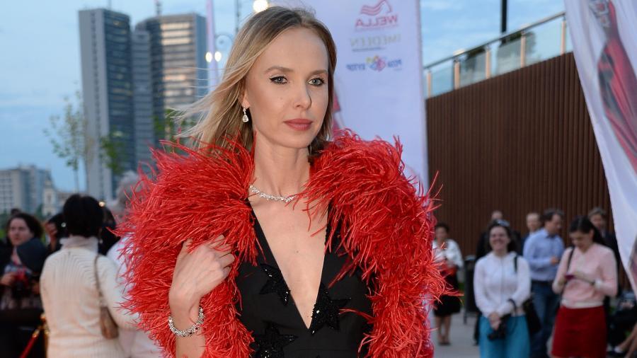 В Сети обсуждают слова экс-жены депутата Госдумы о "нищебродах" в ресторане