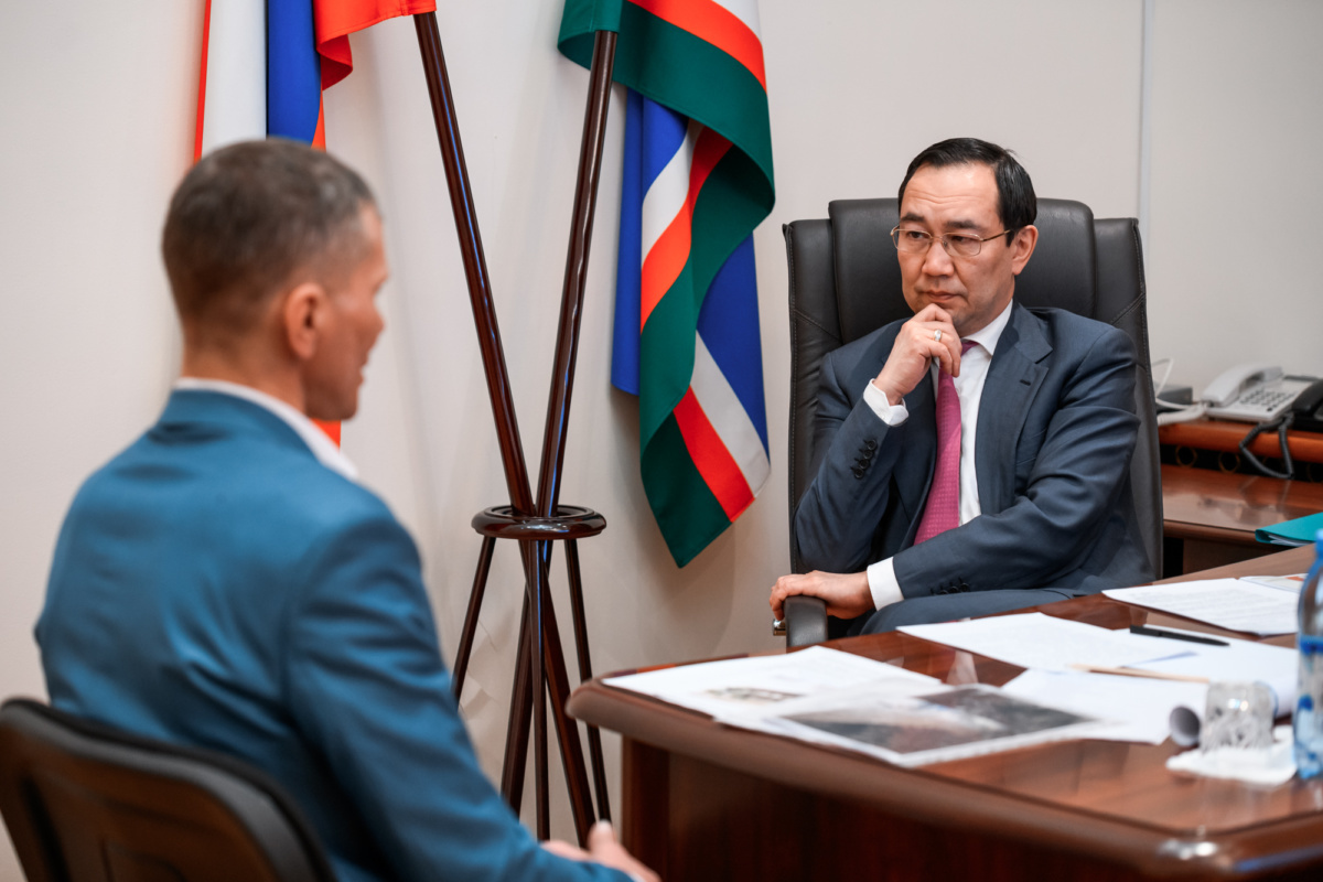 Айсен Николаев провел личный прием граждан