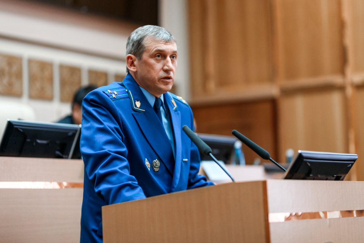 Ил Тумэн утвердил кандидатуру Олега Нарковского на должность прокурора Якутии