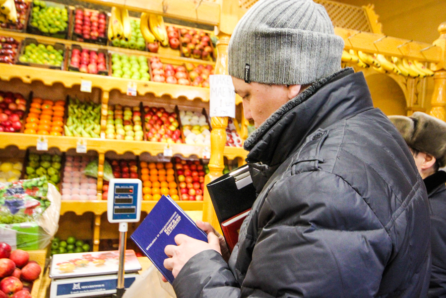 В Якутске еженедельно проводятся рейды по выявлению нелегального бизнеса