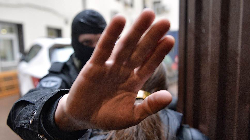 Обыски в Минздраве Якутии проходят по делу о превышении должностных полномочий — источник