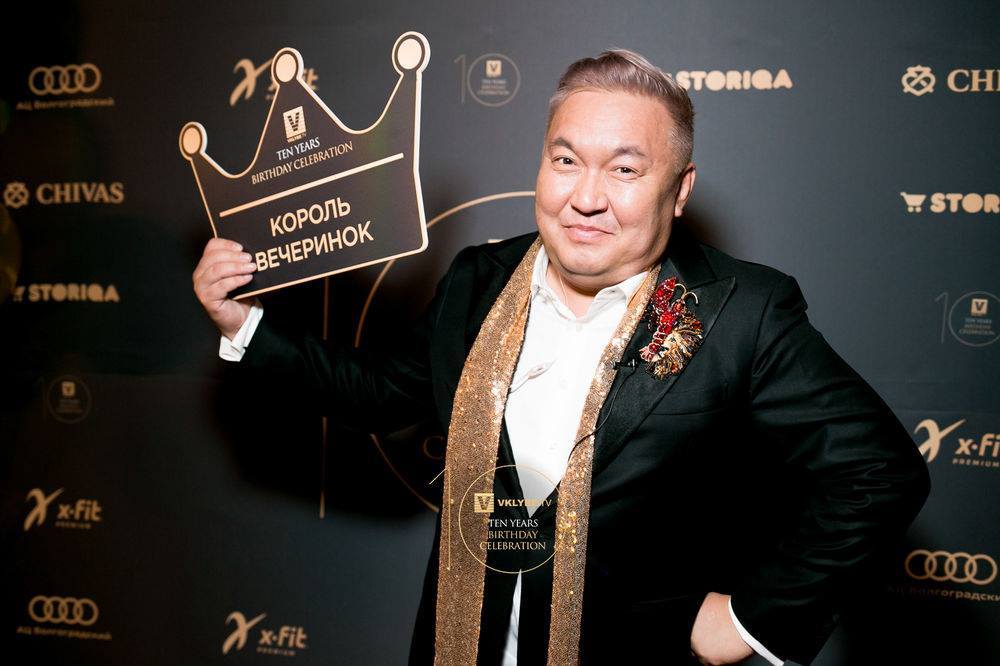 Шоумен Эдик Якут посоветовал Зеленскому отменить запрет на въезд в Украину мужчин из России