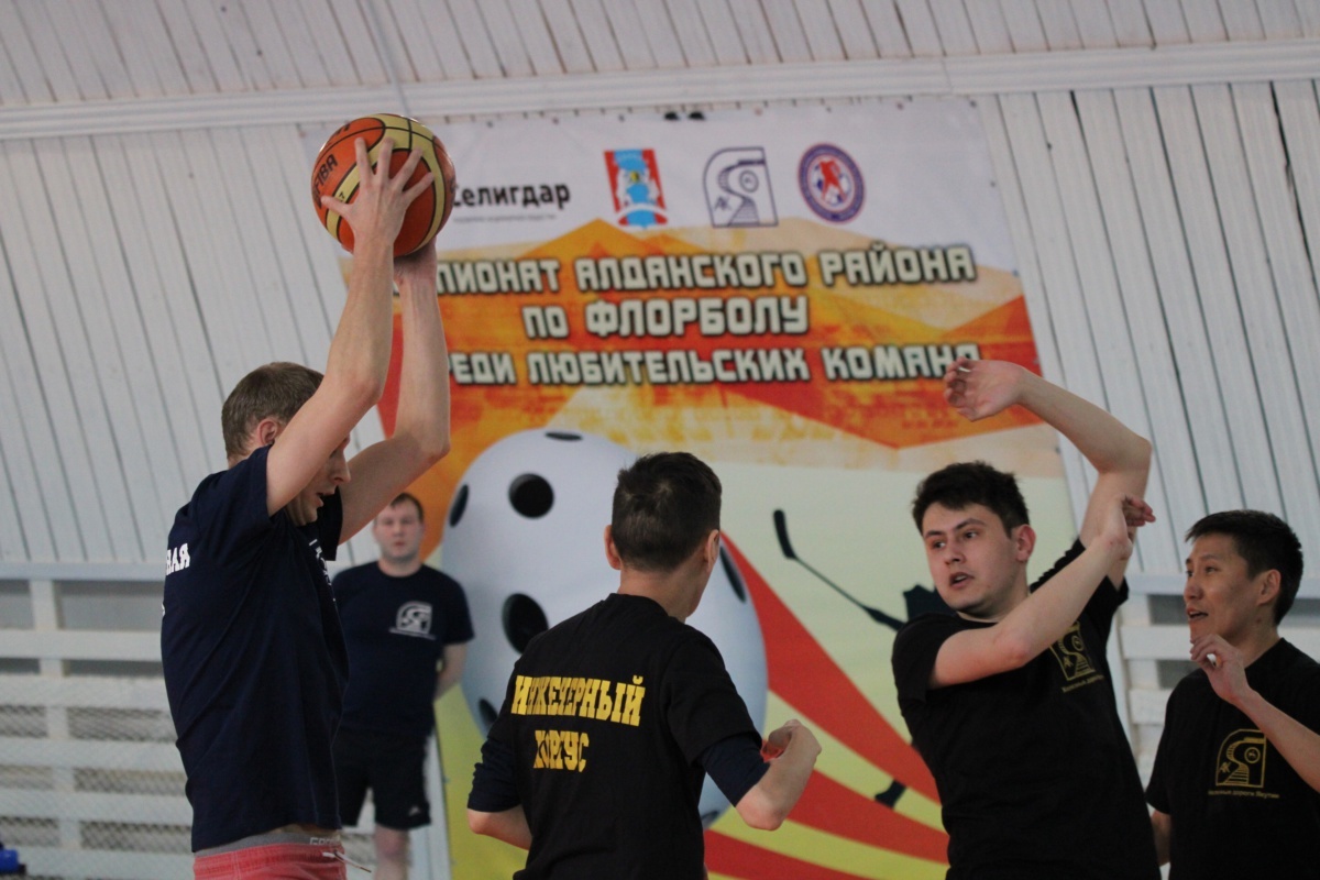 В ЖДЯ провели соревнования по стритболу