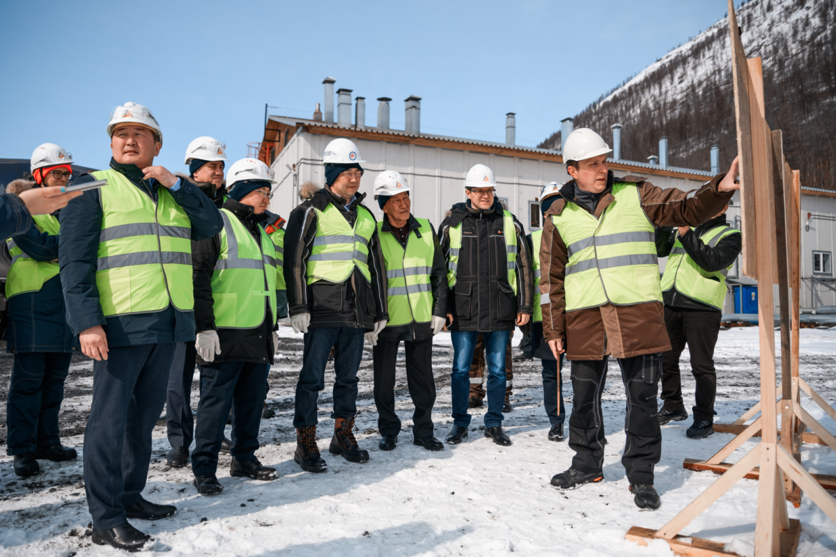 Айсен Николаев оценил перспективы развития Нежданинского месторождения