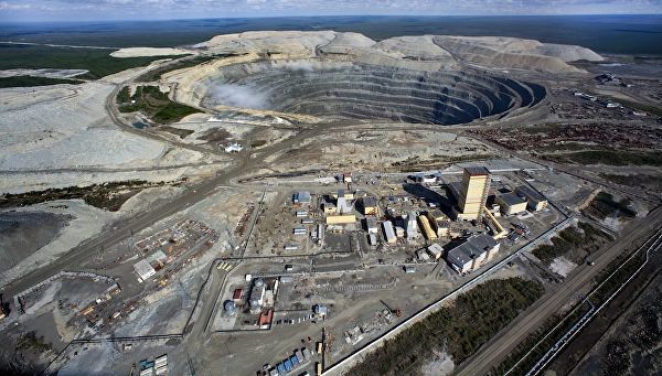 Более 120 рабочих эвакуировали из-за повышения уровня метана на руднике в Якутии
