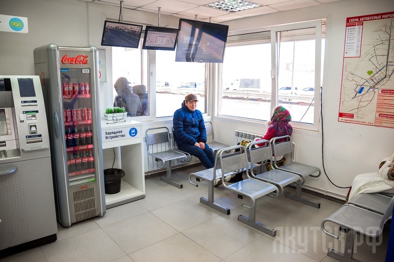 В теплых остановках Якутска устанавливаются автоинформаторы
