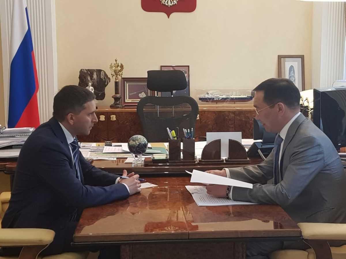 Айсен Николаев встретился с министром природных ресурсов и экологии РФ Дмитрием Кобылкиным