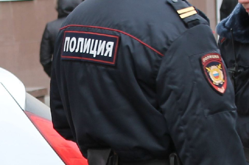 Полиция установила личность мужчины, напавшего на кассира в магазине Якутска