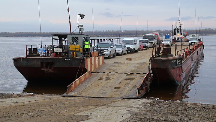 Обнародованы тарифы на перевозку через реку Лена