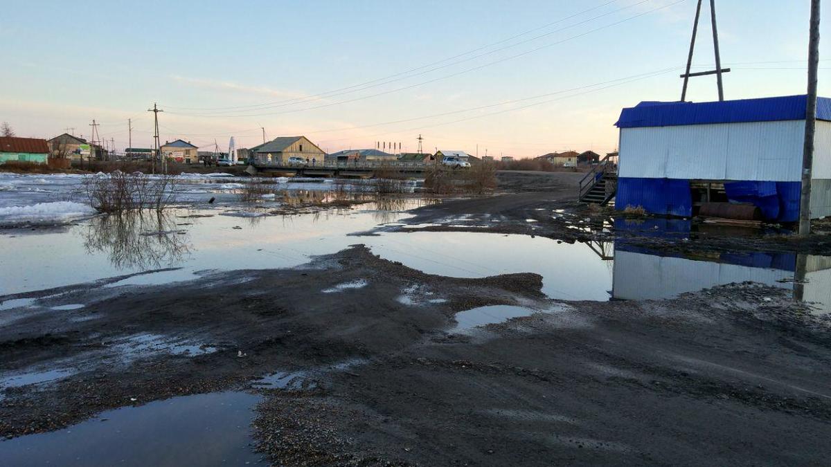 Из зоны подтопления в Среднеколымске эвакуировали 20 человек