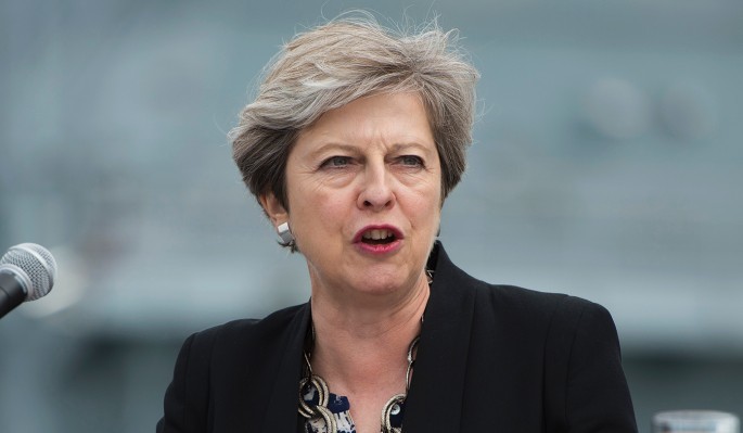 Слезы на глазах: у Терезы Мэй после отставки сдали нервы