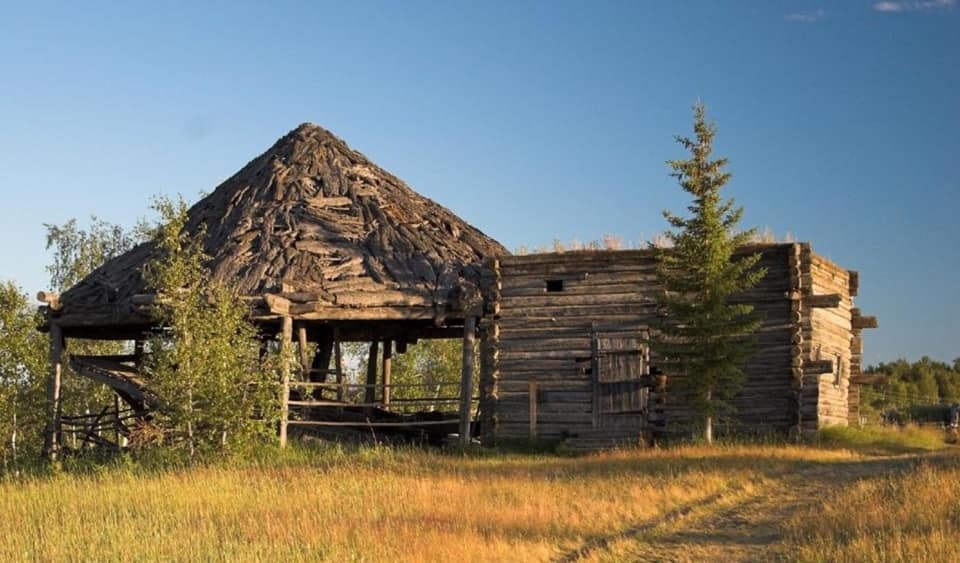 Айсен Николаев объявил о старте проекта "Сохраним памятники"