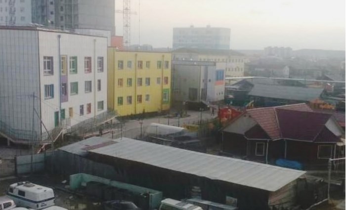 В Якутске на детской площадке погиб ребенок